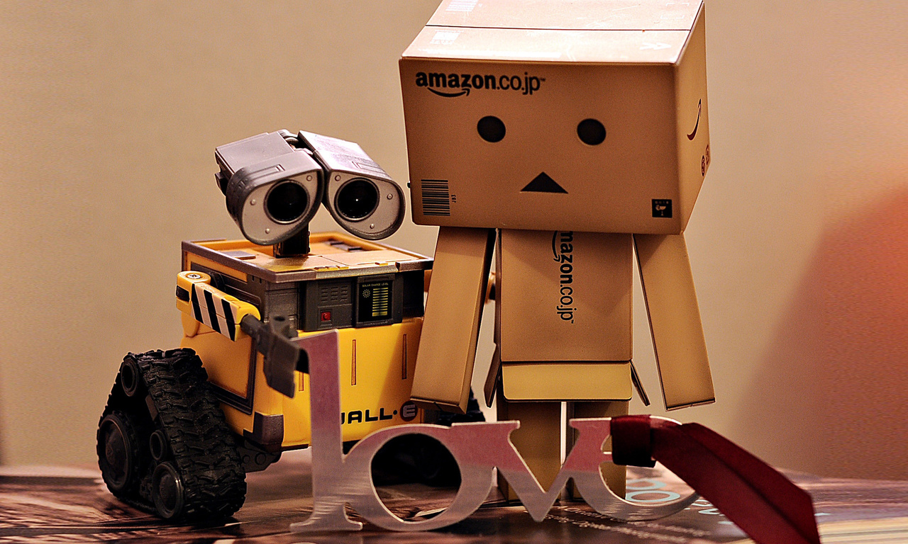 робот с чувствами, волли, картонный человечек, коробочеловек