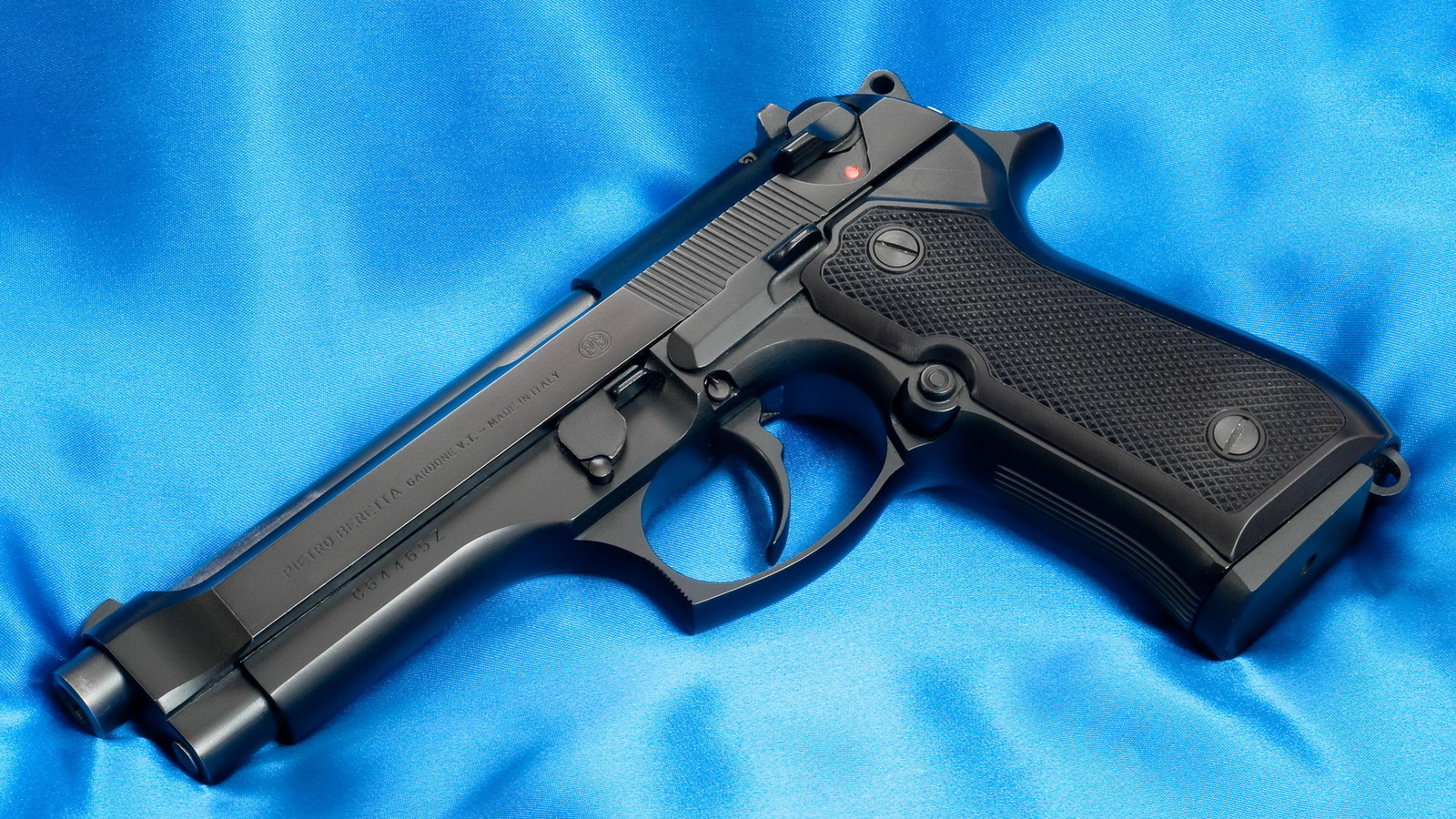 , beretta 92f, 9mm, , , , , , ,  