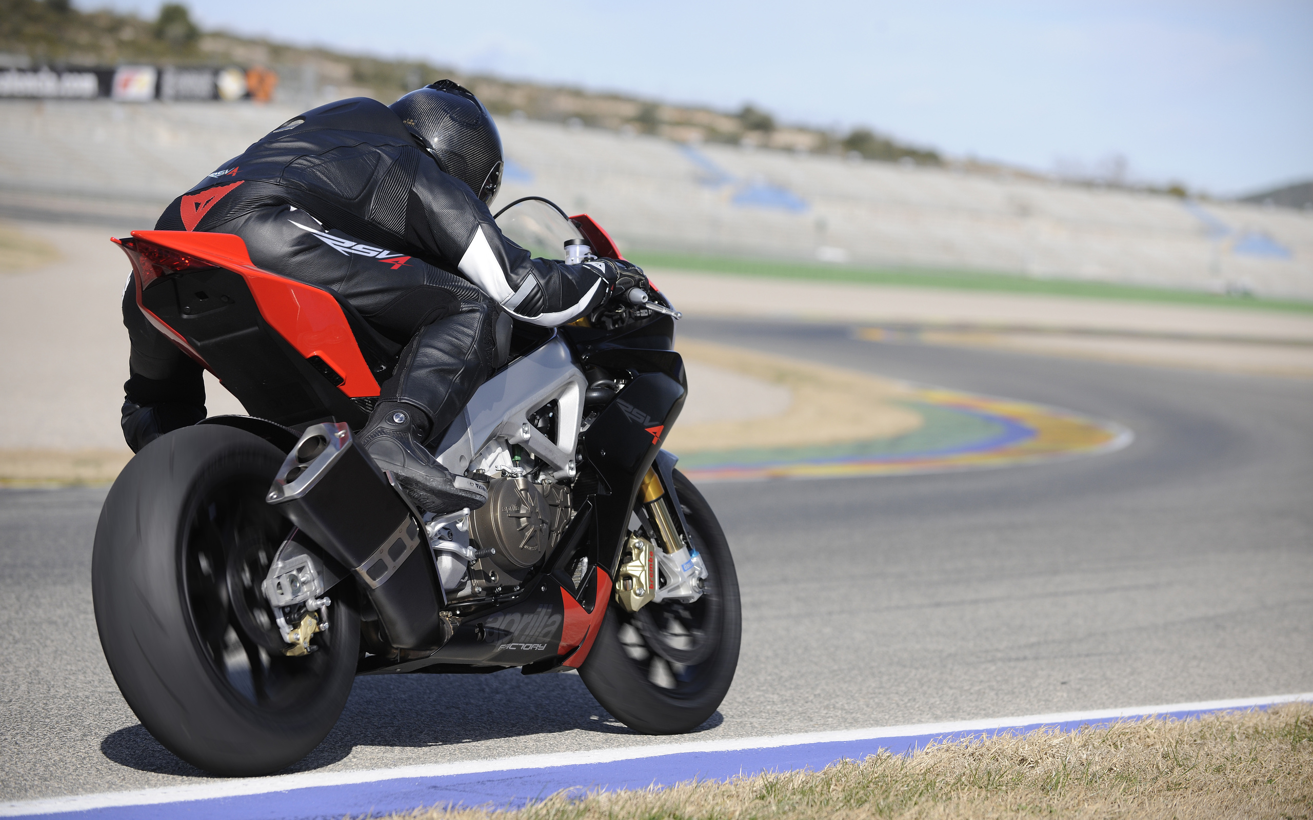 Aprilia rsv4