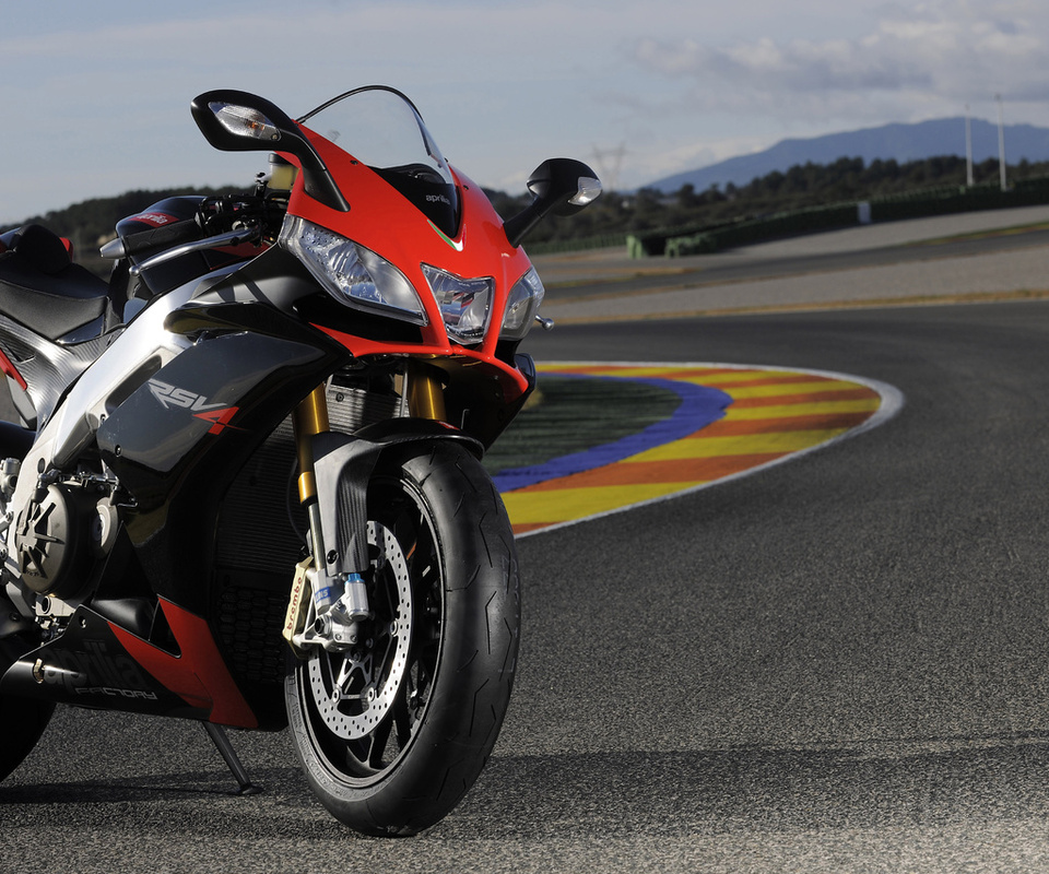 aprilia rsv4, , , , , , , hi-tech, , 