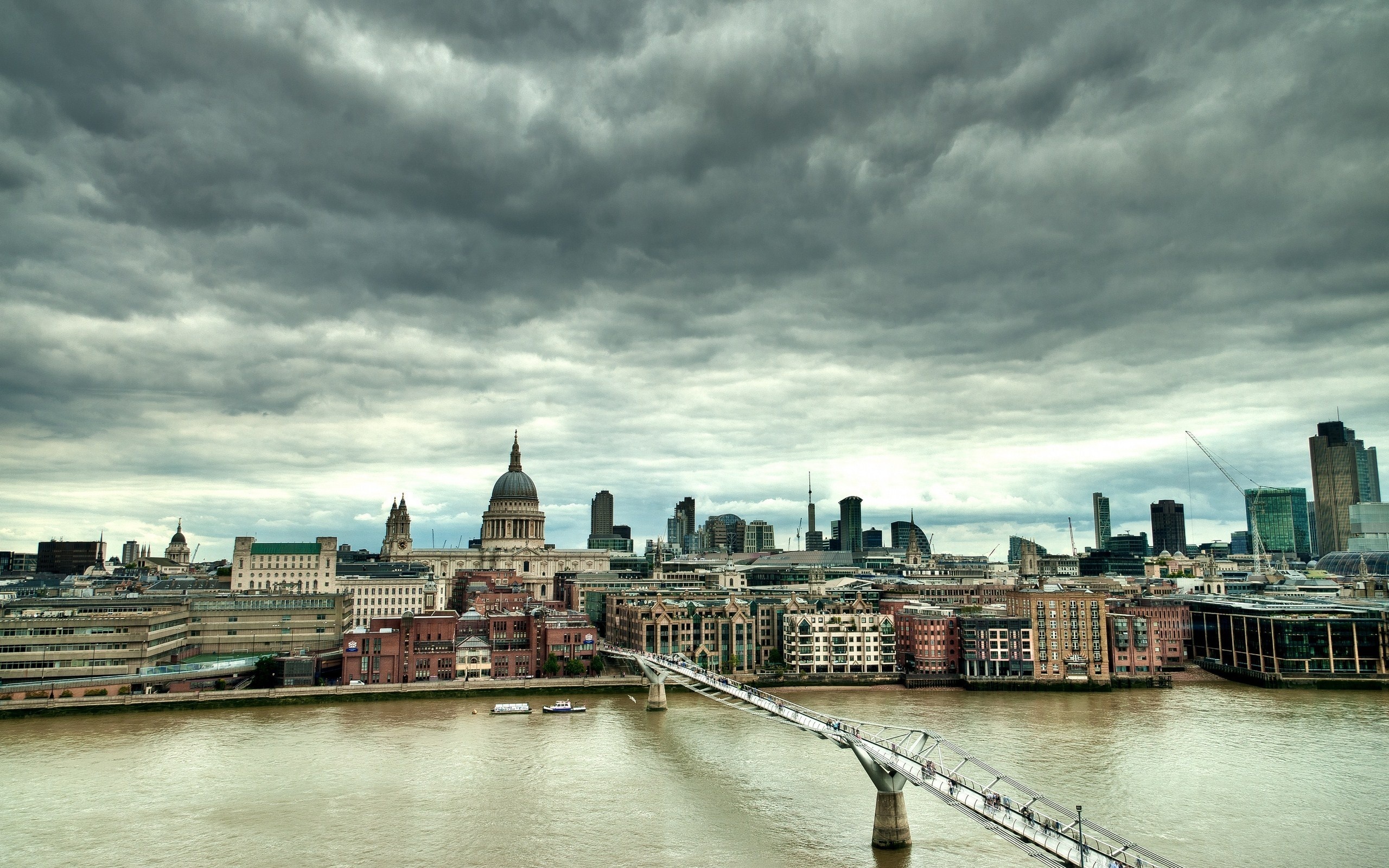 england, , London, uk, millennium bridge