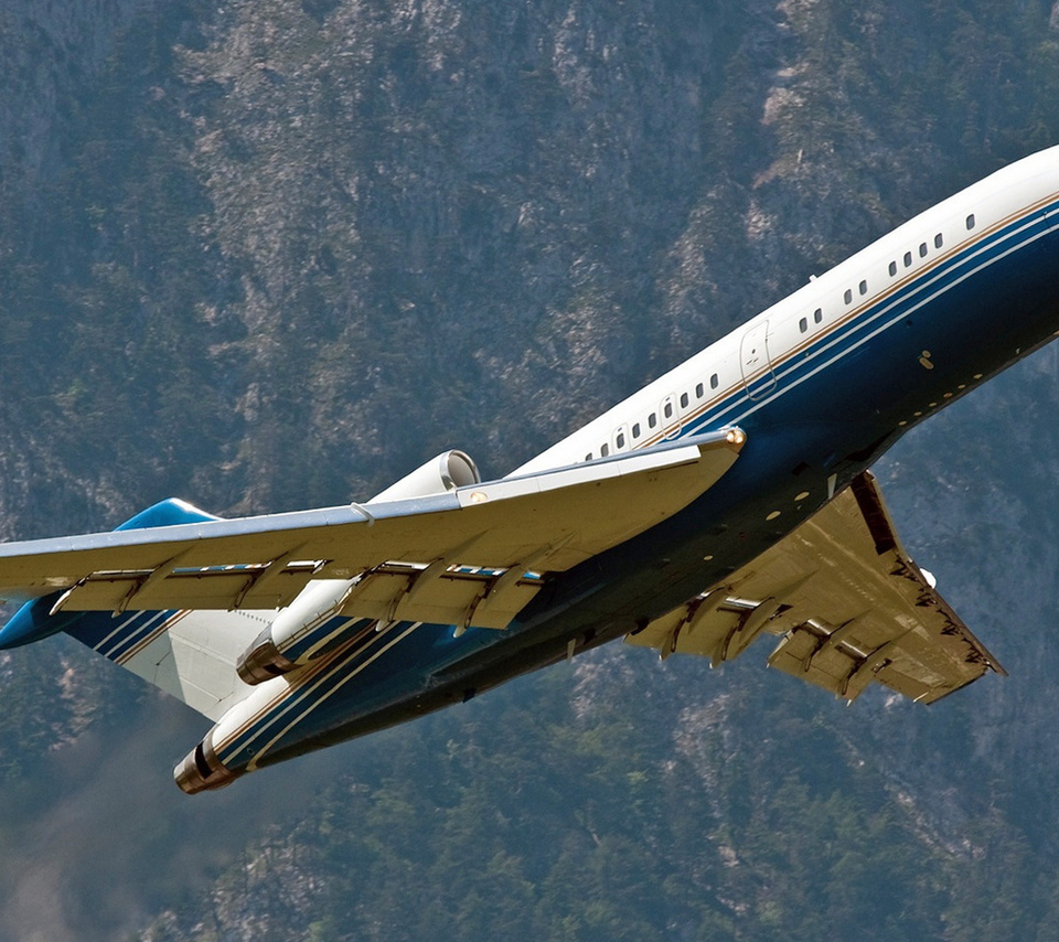 innsbruck - kranebitten (lowi, Boeing 727-76