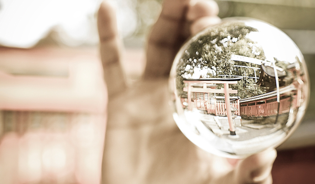 ball, reflection, hand, , , glass, , , 