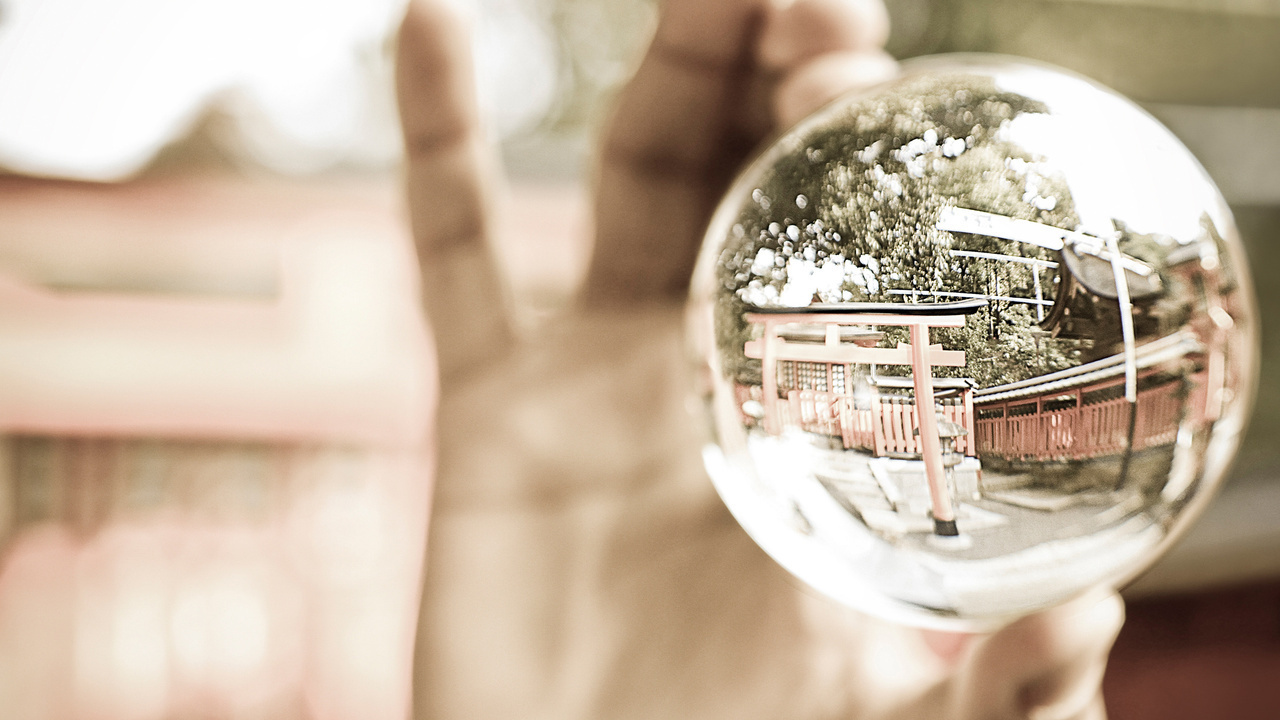 ball, reflection, hand, , , glass, , , 