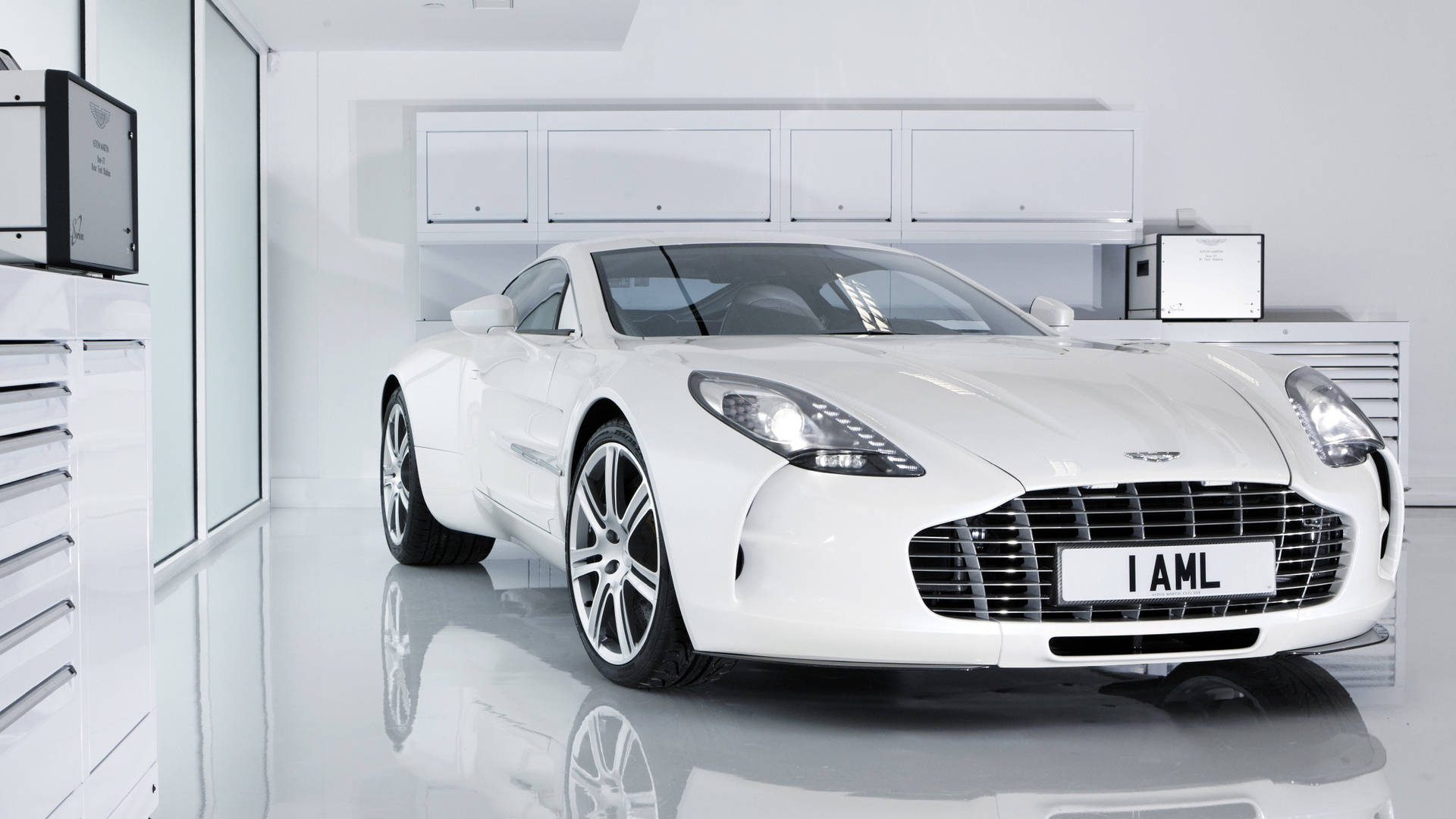 white, , , one-77, , Aston martin,  