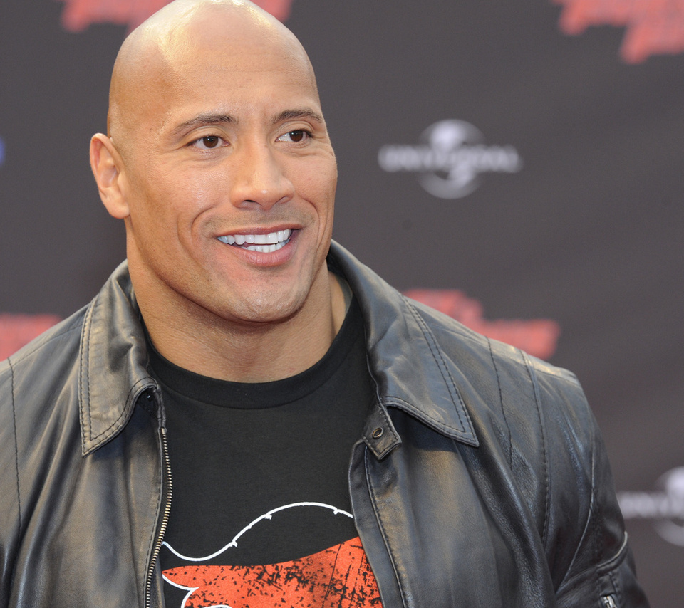 dwayne johnson,  \\ 