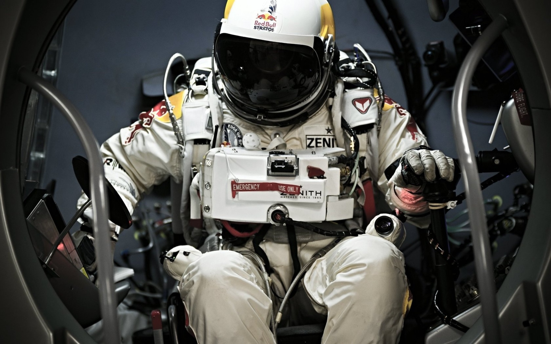 felix baumgartner, red bull,  