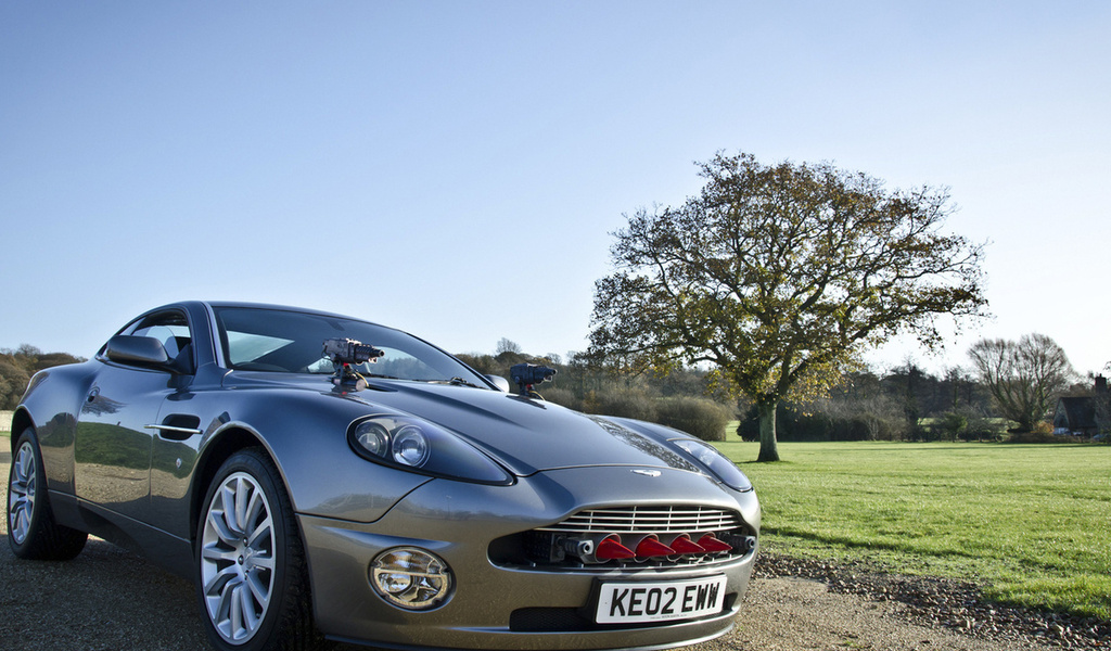 die another day, v12, aston martin, vanquish, 007