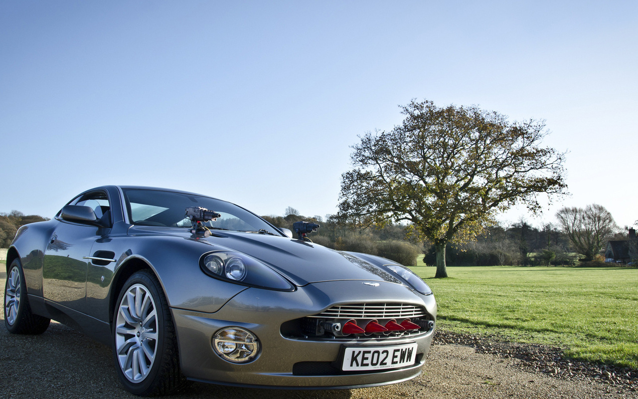 die another day, v12, aston martin, vanquish, 007