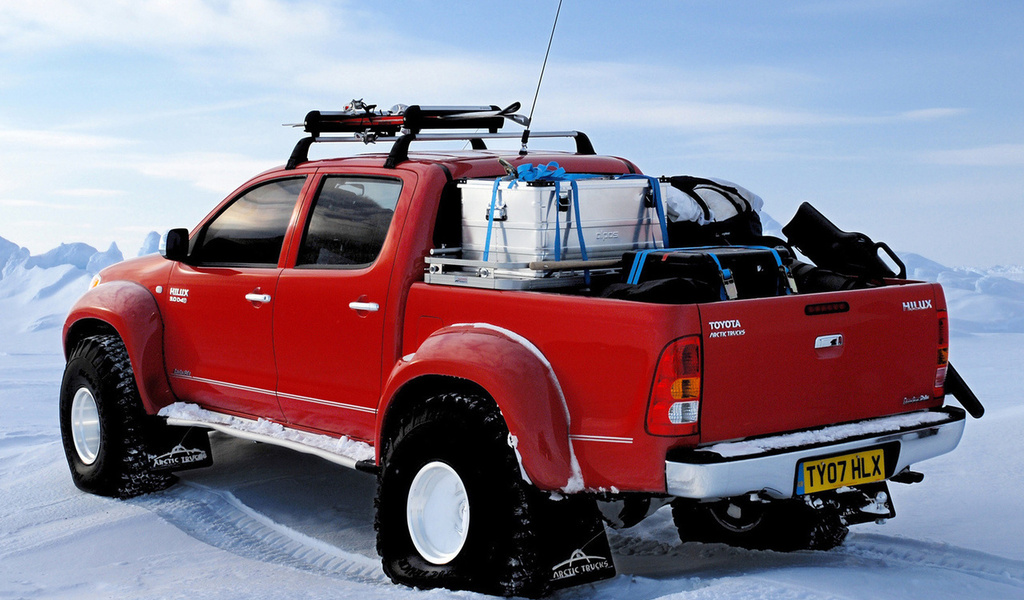 north pole,  , hilux, red, toyota