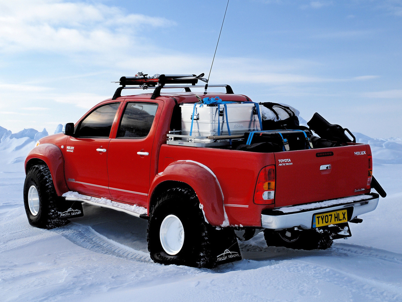 north pole,  , hilux, red, toyota