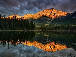 , pyramid lake, jasper national park, canada, alberta