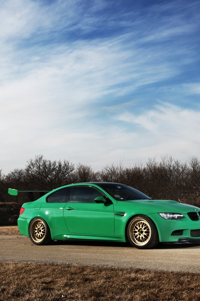 BMW m3 e92 зеленая