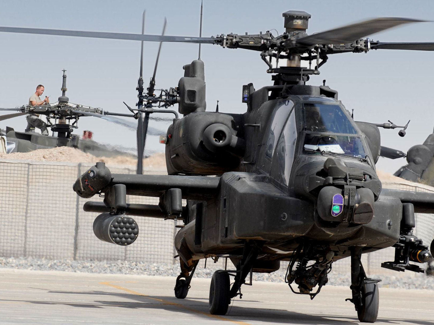 , ,  , Mcdonnell douglas ah-64 apache