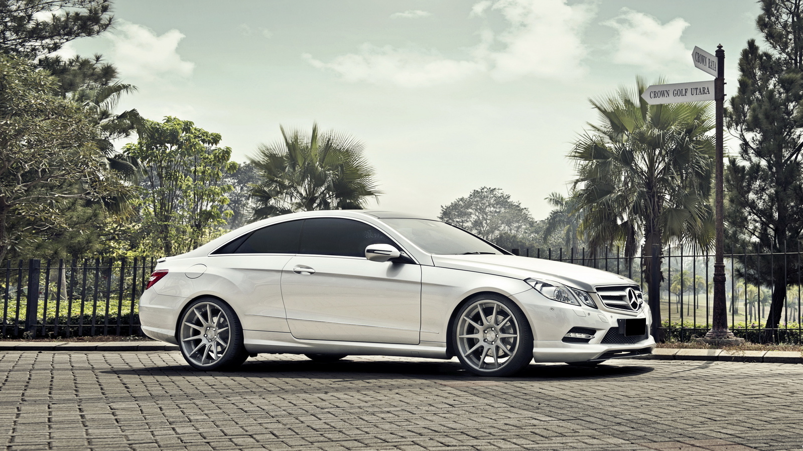 , , Mercedes-benz e-class coupe, 