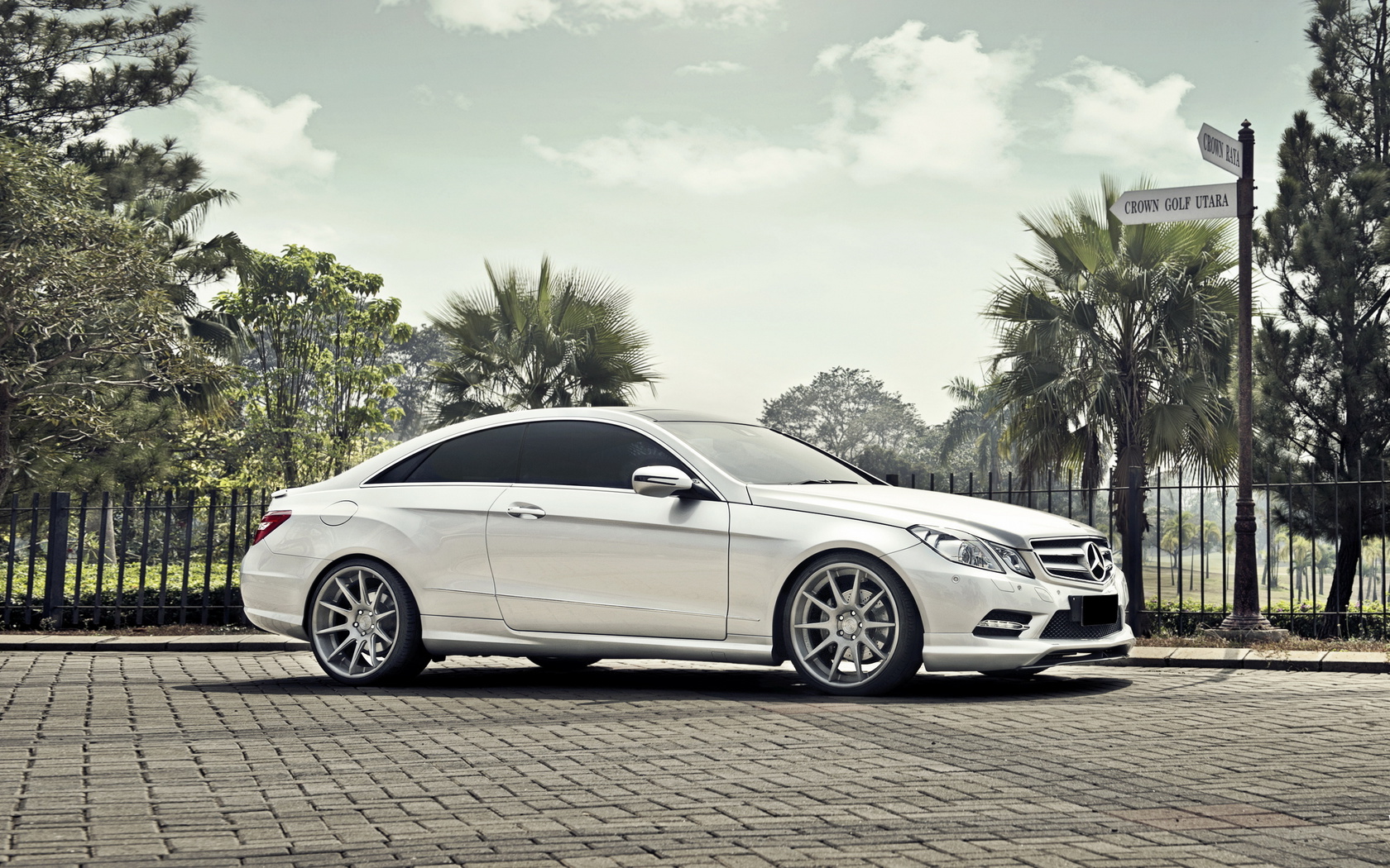 , , Mercedes-benz e-class coupe, 