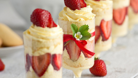 cream, strawberries, , dessert, , , , 