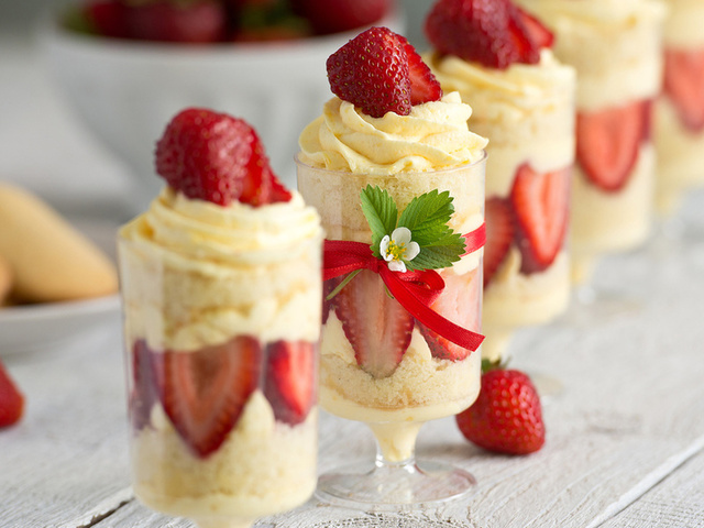 cream, strawberries, , dessert, , , , 