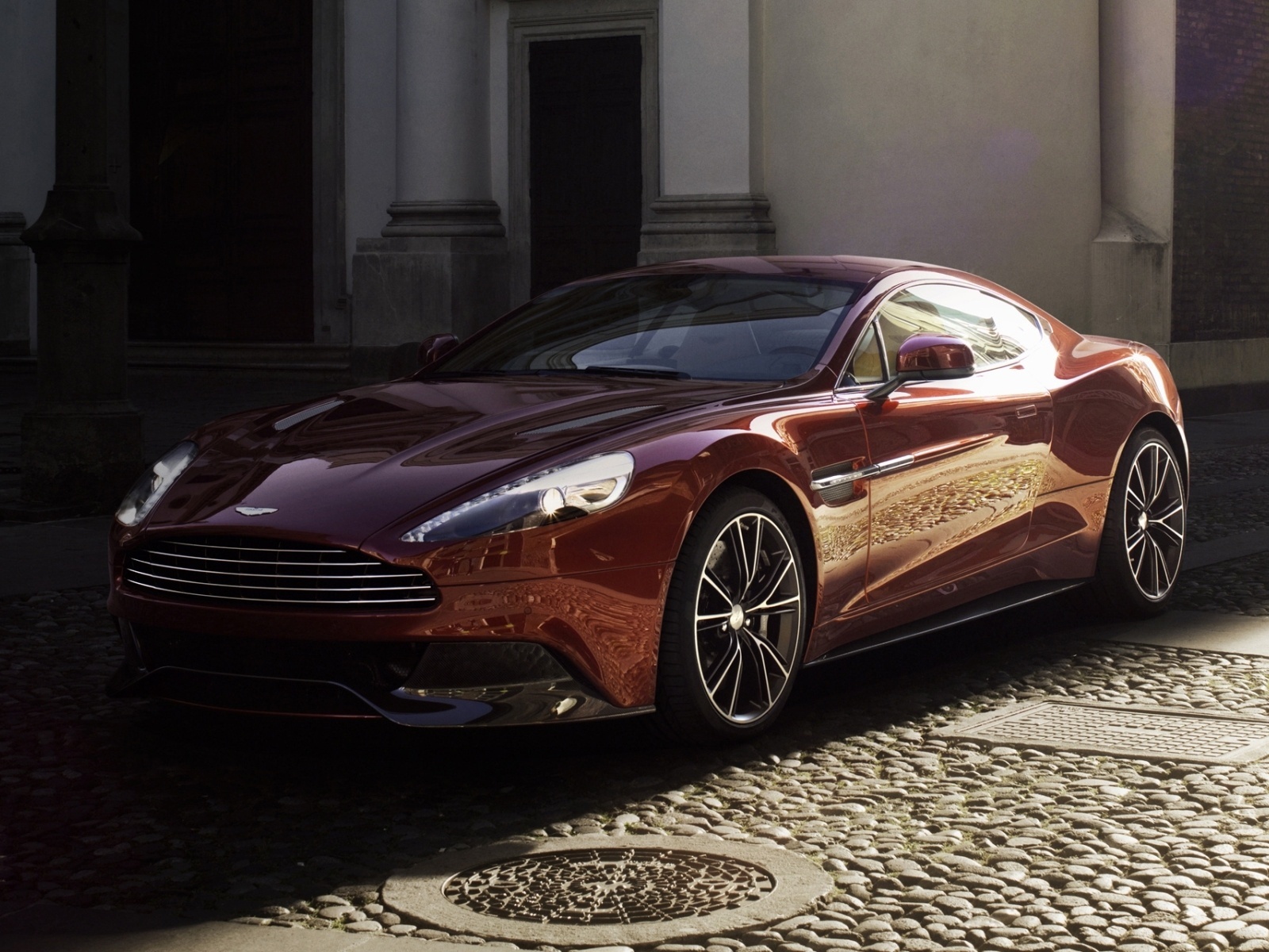  , , , Aston martin, , vanquish